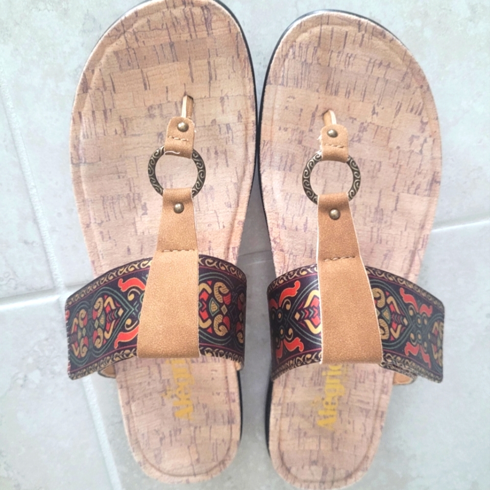 Alegria adjustable sandals sz 41 / us10 like new.